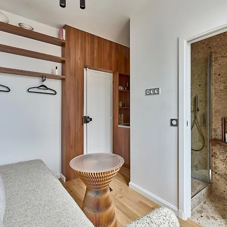 Canal Saint-martin 10th Design & Refined Managed By Mey Agency *